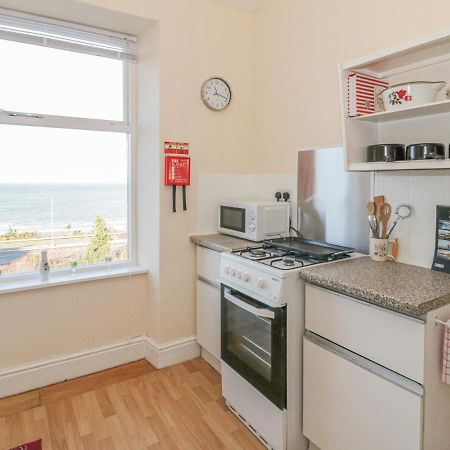 Llys Madoc, First Floor Flat Apartment Penmaen-mawr Екстериор снимка