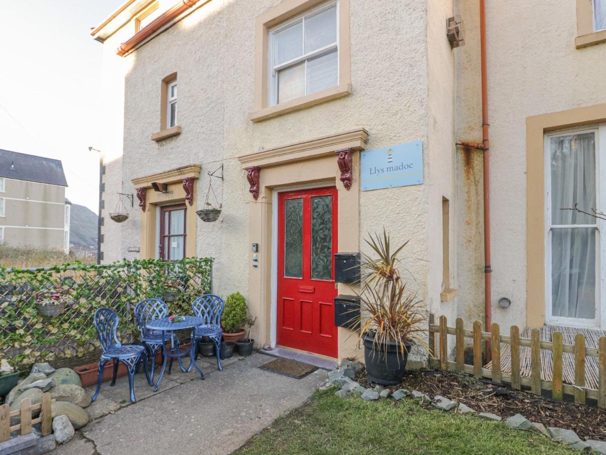 Llys Madoc, First Floor Flat Apartment Penmaen-mawr Екстериор снимка